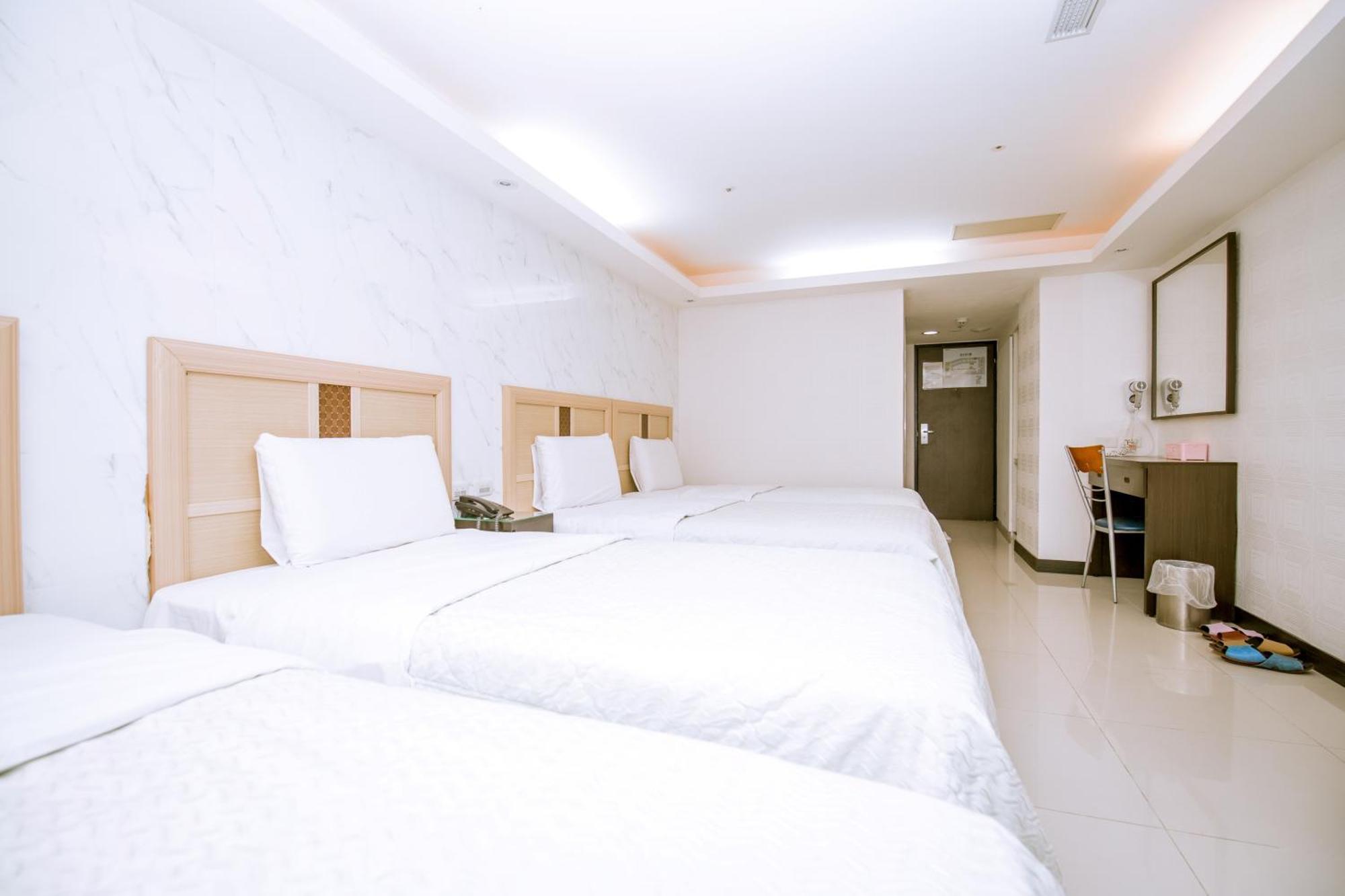 Guide Hotel Taoyuan Fuxing Pokoj fotografie