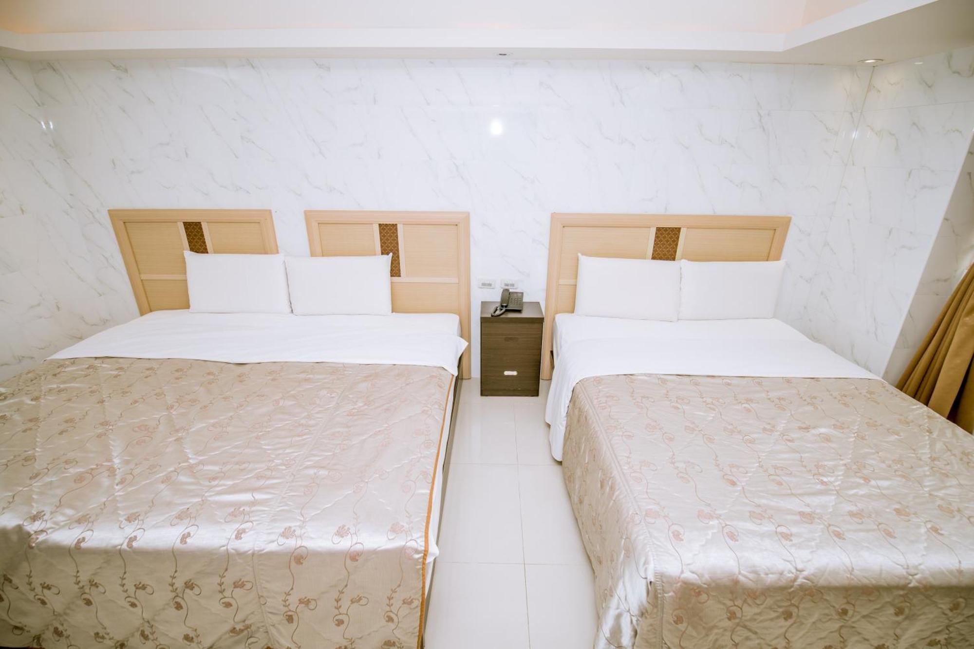 Guide Hotel Taoyuan Fuxing Pokoj fotografie